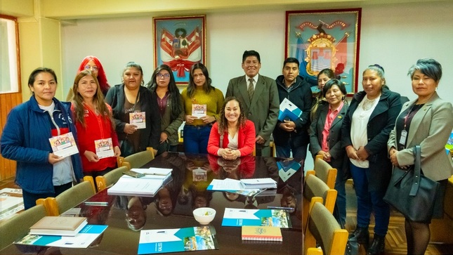 Concejo Municipal coordina acciones en favor de las mujeres víctimas de violencia