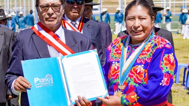 Municipalidad Provincial de Puno reafirma su compromiso con las comunidades en el aniversario de Potojani Grande