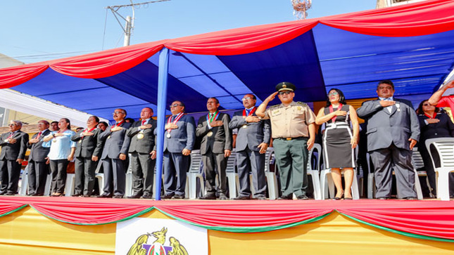 Ceremonia de izamiento del Pabellón Nacional,