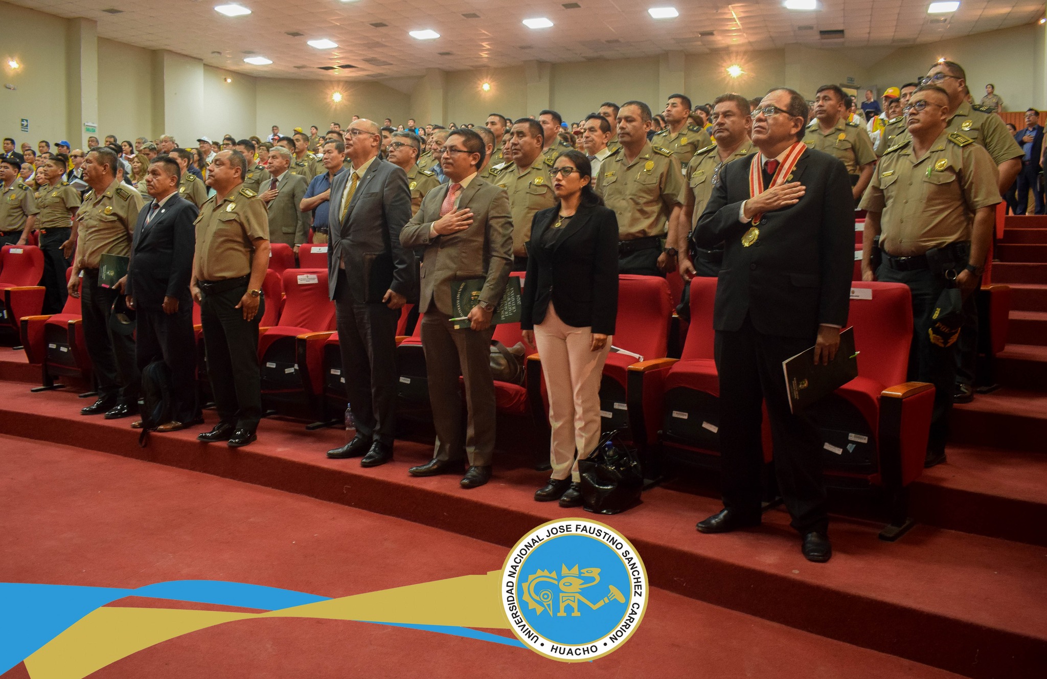 El vicerrector Académico de la UNJFSC, participó del "I Seminario Descentralizado de Seguridad y Participación Ciudadana”, actividad organizada por la Policía Nacional del Perú.