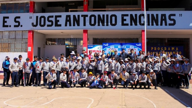 Lanzamiento del programa 'Construyendo tu Futuro' en Instituciones Educativas de Puno promueve una convivencia saludable y previene el bully