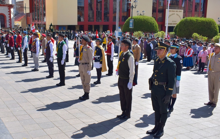 En una emotiva ceremonia juramentan policias escolares y padres de familia se unen a las brigadas de autoprotección escolar