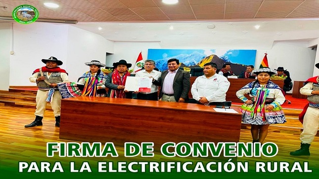 Firma de Convenio para la Electrificacion Rural