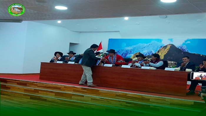 Firma de Convenio para la Electrificacion Rural
