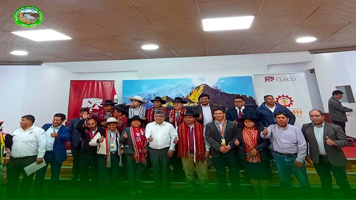 Firma de Convenio para la Electrificacion Rural