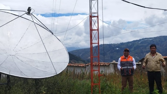Imagen de mantenimiento correctivo a antena