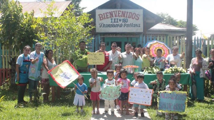 Alimentos frescos para complementar servicio alimentario escolar