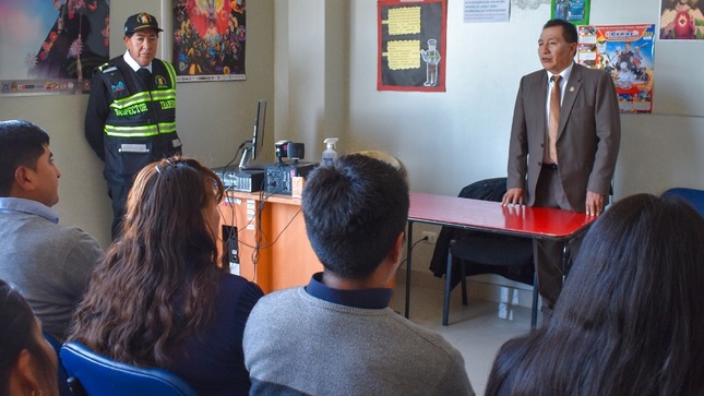 Inspectores de la Gerencia de transportes de la Municipalidad de Puno reciben capacitación de la Fiscalía de Prevención del Delito