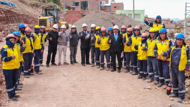 Se realizó supervisión inopinada a la obra mejoramiento del complejo deportivo en el barrio Copacabana