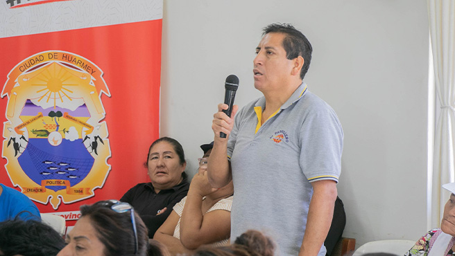 Autoridades Realizan Mesa de Trabajo con los Comerciantes de la calle Pativilca.