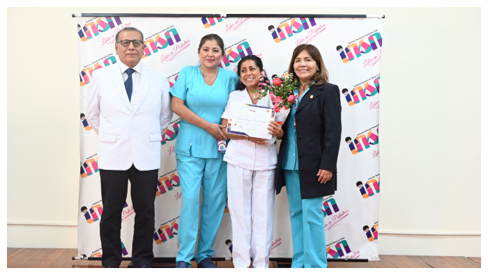 El Instituto Nacional de Salud del Niño (INSN) rindió un cálido, justo y merecido homenaje a los más de 600 Técnicos en Enfermería, entre hombres y mujeres.