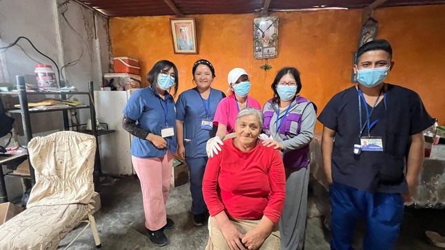 CIAM BRINDA ASISTENCIA SOCIAL A ADULTOS MAYORES DE LA PROVINCIA DE HUARMEY
¡Trabajando por el bienestar de la población!, la municipalidad provincial de Huarmey a través del Centro Integral de Atención al Adulto Mayor (CIAM), continúa realizando las visitas domiciliarias a nuestros adultos mayores, para verificar su estado de salud y brindarles la asistencia social correspondiente. 
El personal del CIAM, a cargo de la Lic. Marlene Cuadros Cuellar, realizaron las atenciones en terapia física y rehabilitación, psicología, tópico y triaje, consejería Social a los beneficiarios de este programa social que la comuna huarmeyana brinda con el beneficio de seguir apoyando a las personas que más nos necesitan.
