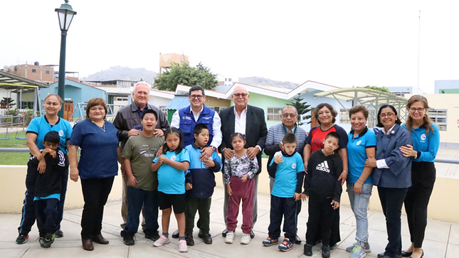 Niños y niñas de PRITE Y CEBE Trujillo recibirán servicio de fisioterapia y rehabilitación