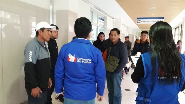 La oficina de la Defensoría del Pueblo en Ayacucho supervisó el Centro de Hemoterapia y Banco de Sangre, Tipo II, del Hospital Regional de Ayacucho, Miguel Ángel Mariscal Llerena (HRA), advirtiendo que, desde los primeros días de noviembre, solo cuentan con un servidor, limitando a solo 20 personas, la admisión de donantes.
