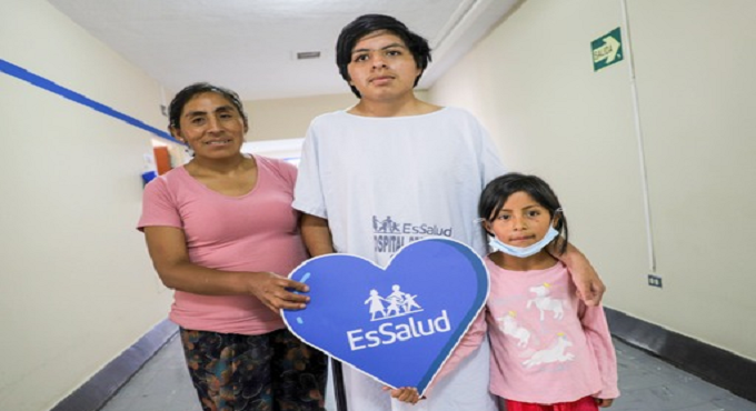 El mejor regalo de EsSalud Rebagliati a madre ayacuchana