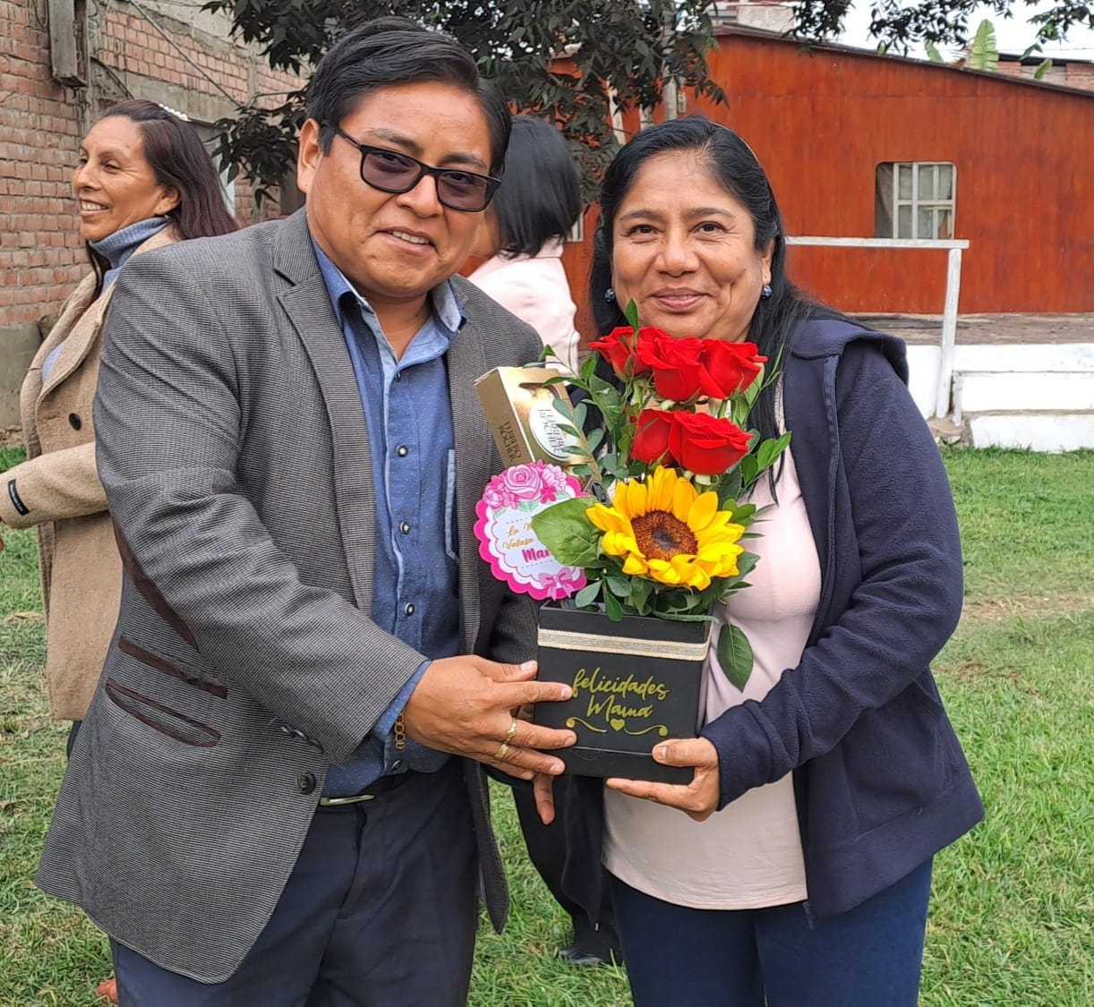El Gobierno Regional de Lima congregó a las madres del sector para rendirles un merecido homenaje por el “Día de la Madre"