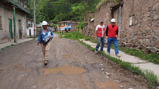 La Contraloría General alertó que el expediente técnico de la obra “Mejoramiento del servicio de transitabilidad vehicular y peatonal en calles del Centro Poblado Obrajillo en la provincia de Canta”, tiene deficiencias en su diseño y sobrevalorización de costos de una partida lo cual afectaría el objetivo del proyecto, así como adicionales de obra y demora en la culminación de la obra.