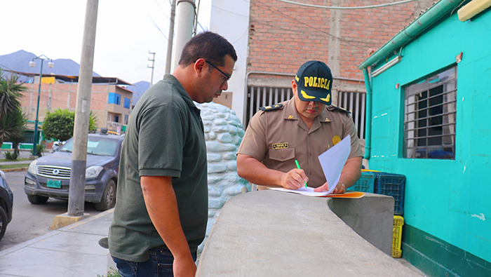 Reparamos camioneta de la PNP para reforzar la Seguridad Ciudadana
