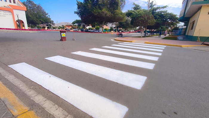 Se realiza demarcado para el desfile cívico institucional