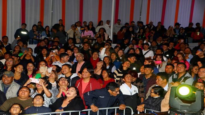 serenata a Huaral por su 48Β° aniversario provincial