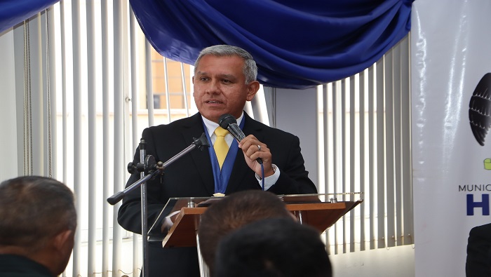 Sesi贸n solemne por los 48掳 aniversario de Huaral