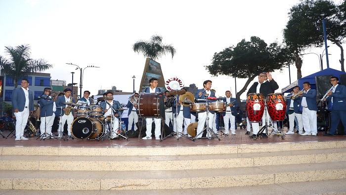 Festival de Bandas hizo vibrar a Huaralinos en su 48Β° aniversario provincial
