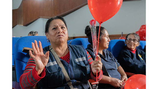 En este evento todas las mamitas de la municipalidad agradecieron al burgomaestre huarmeyano por el reconocimiento a cada una de ellas.