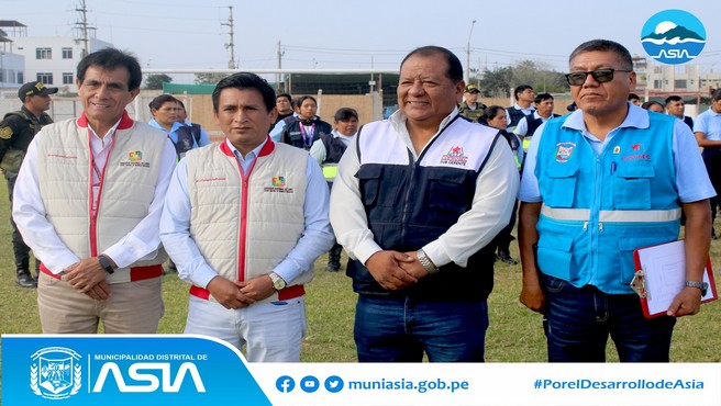 Con el objetivo de mejorar la labor de los efectivos de seguridad ciudadana y brindar un servicio más eficiente, el personal de Serenazgo de la Municipalidad Distrital de Asia, recibió capacitación en temas de: Patrullaje Municipal Integrado, Empleo de las Unidades Motorizadas Móviles y Patrullaje a Pie, Técnicas de Intervención, durante el Arresto del Ciudadano y Uso de medios de Defensa, por parte de la Municipalidad Provincial de Cañete.
El alcalde Isaias Alcántara Malásquez, dio la bienvenida a los instructores de la Policía Nacional del Perú, a los funcionarios del Comité Regional de Seguridad Ciudadana y a los funcionarios de Municipalidad Provincial de Cañete, quienes capacitaron a más de 100 serenos.
Esta actividad permitirá que nuestro personal desempeñe su labor con eficiencia, de forma tal que contribuyan a asegurar la convivencia pacífica, así como el control de la violencia y prevención de los delitos y faltas en nuestro distrito.
#MunicipalidadDistritalDeAsia
#PorelDesarrollodeAsia
#IsaiasAlcantaraAlcaldeDeAsia