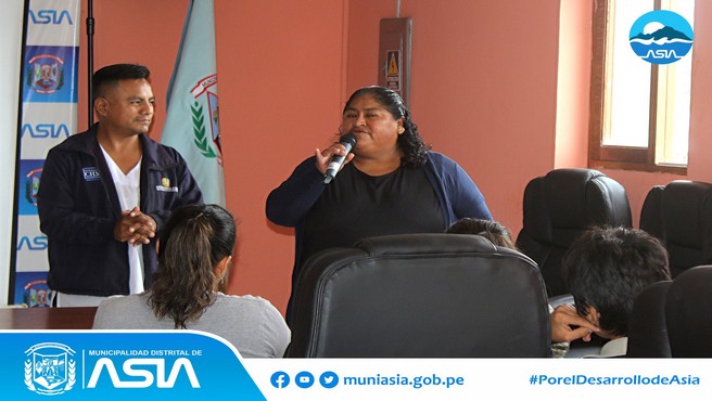 ✅ La Municipalidad distrital de Asia a través de la Sub Gerencia de Programas Sociales realizó capacitación a los Actores Sociales, con el fin de que puedan realizar las visitas domiciliarias y cumplir con el objetivo de combatir el dengue en nuestro distrito. 
#MunicipalidadDistritalDeAsia
#PorelDesarrollodeAsia
#IsaiasAlcantaraAlcaldedeAsia