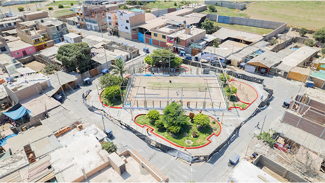 Regidor continua fiscalizando los trabajos del mantenimiento en le parque Balta.