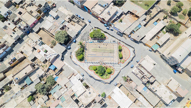 Regidor continua fiscalizando los trabajos del mantenimiento en le parque Balta.
