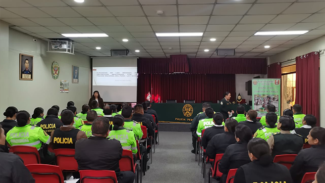 Corte Superior de Justicia de Cusco fortalece capacidades de efectivos policiales en la lucha contra la violencia