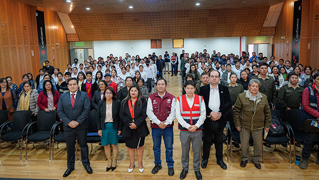 Presidenta de la Corte de Cusco participa en Seminario sobre Seguridad y Salud en el Trabajo