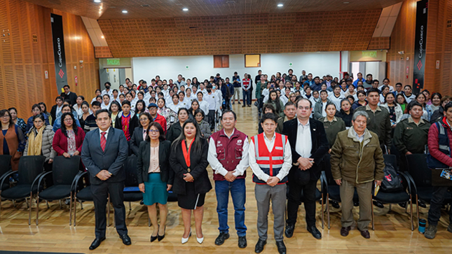 Presidenta de la Corte de Cusco participa en Seminario sobre Seguridad y Salud en el Trabajo