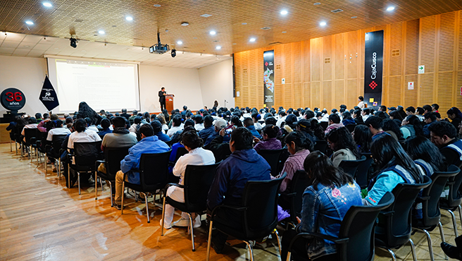 Presidenta de la Corte de Cusco participa en Seminario sobre Seguridad y Salud en el Trabajo