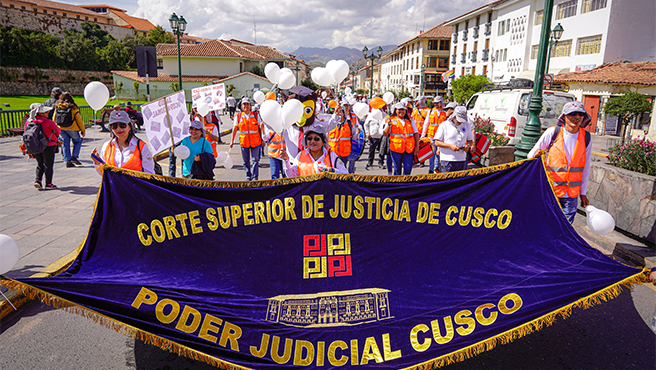 Corte Superior de Justicia de Cusco participó en el Pasacalle por el Día Mundial de la Seguridad y Salud en el Trabajo