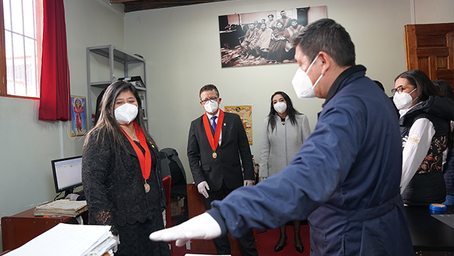 Consejero Ejecutivo del Poder Judicial evalúa situación archivística del Archivo Desconcentrado de Huancaro