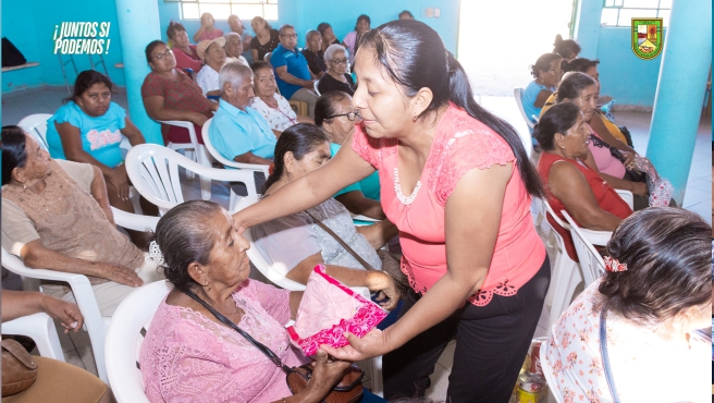 Archivo JPG Rinden homenaje a las madres adultas mayores por su día