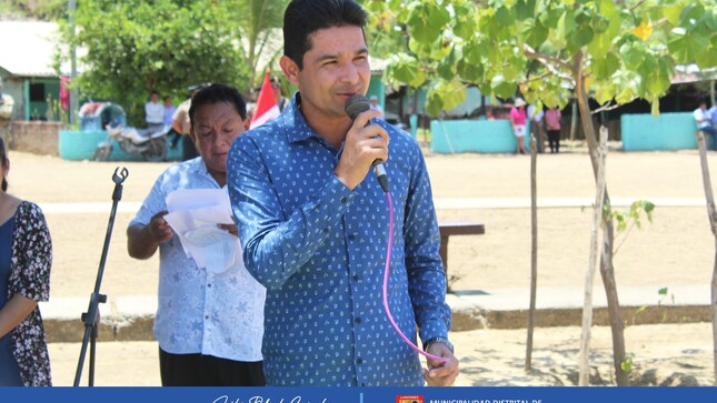 Alcalde de Lancones recibió reconocimiento en las fiestas patronales del Caserío Encuentros de Pilares.