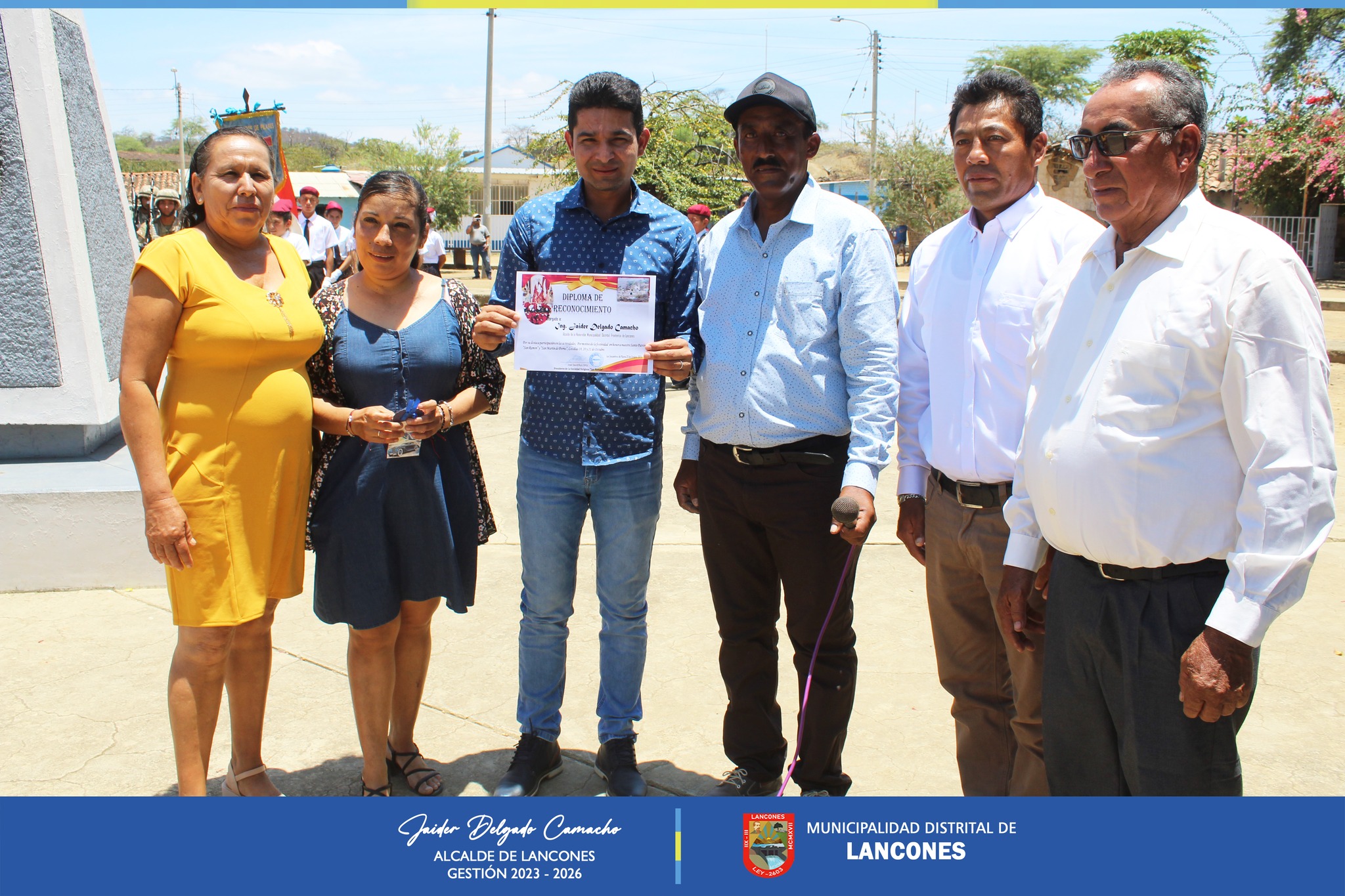 Alcalde de Lancones recibió reconocimiento en las fiestas patronales del Caserío Encuentros de Pilares.