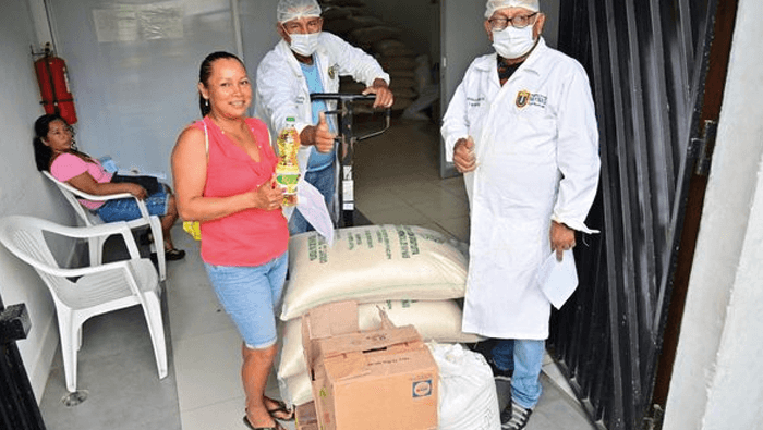 Vladimir Chong continúa trabajando en beneficio de los comedores populares