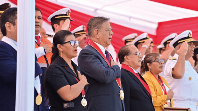 Alcalde Vladimir Chong presente en la Ceremonia de Conmemoración del Combate del Dos de Mayo