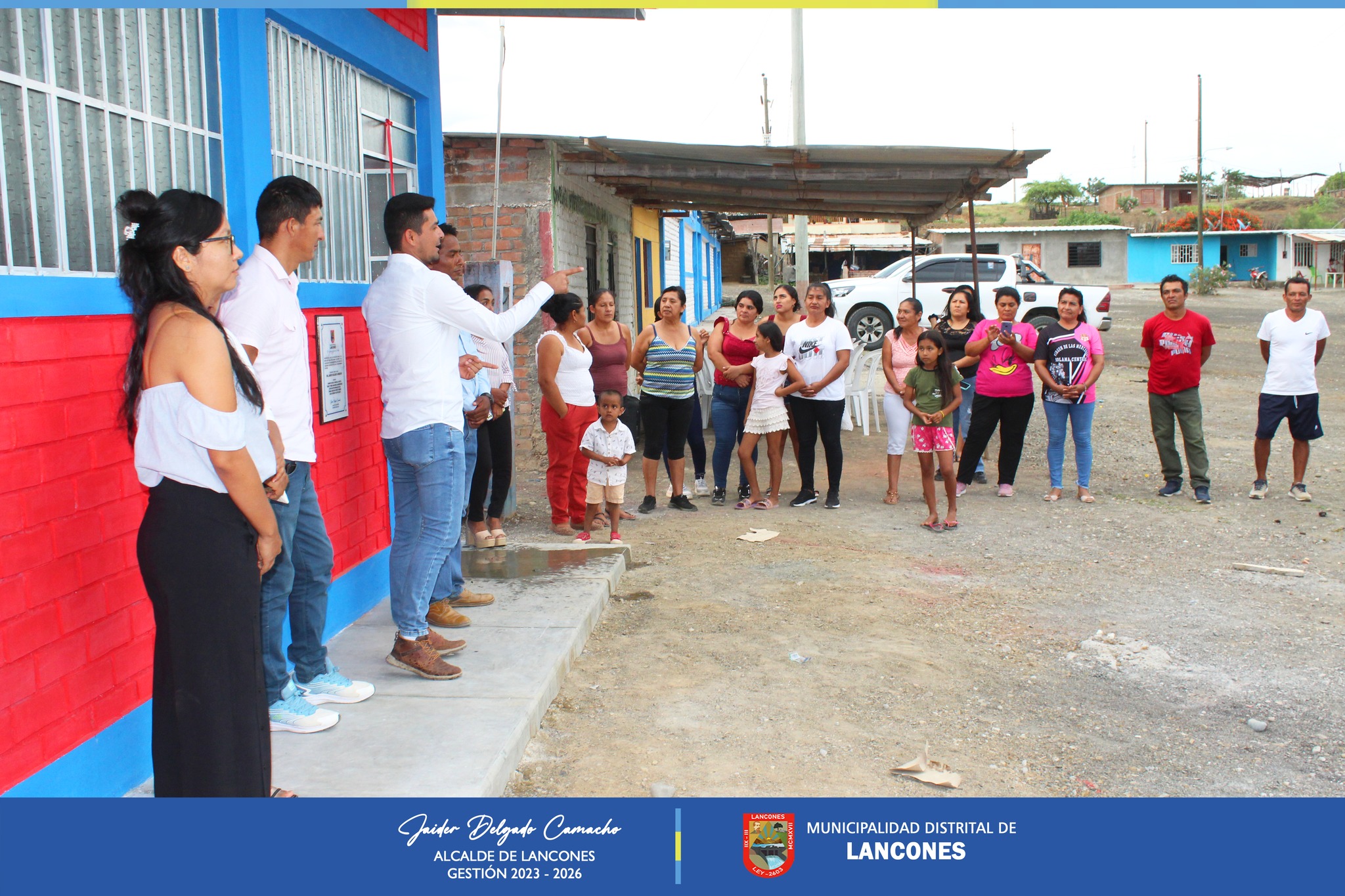 Alcalde de Lancones, inauguró aula recientemente construida en Caserío La Solana Central