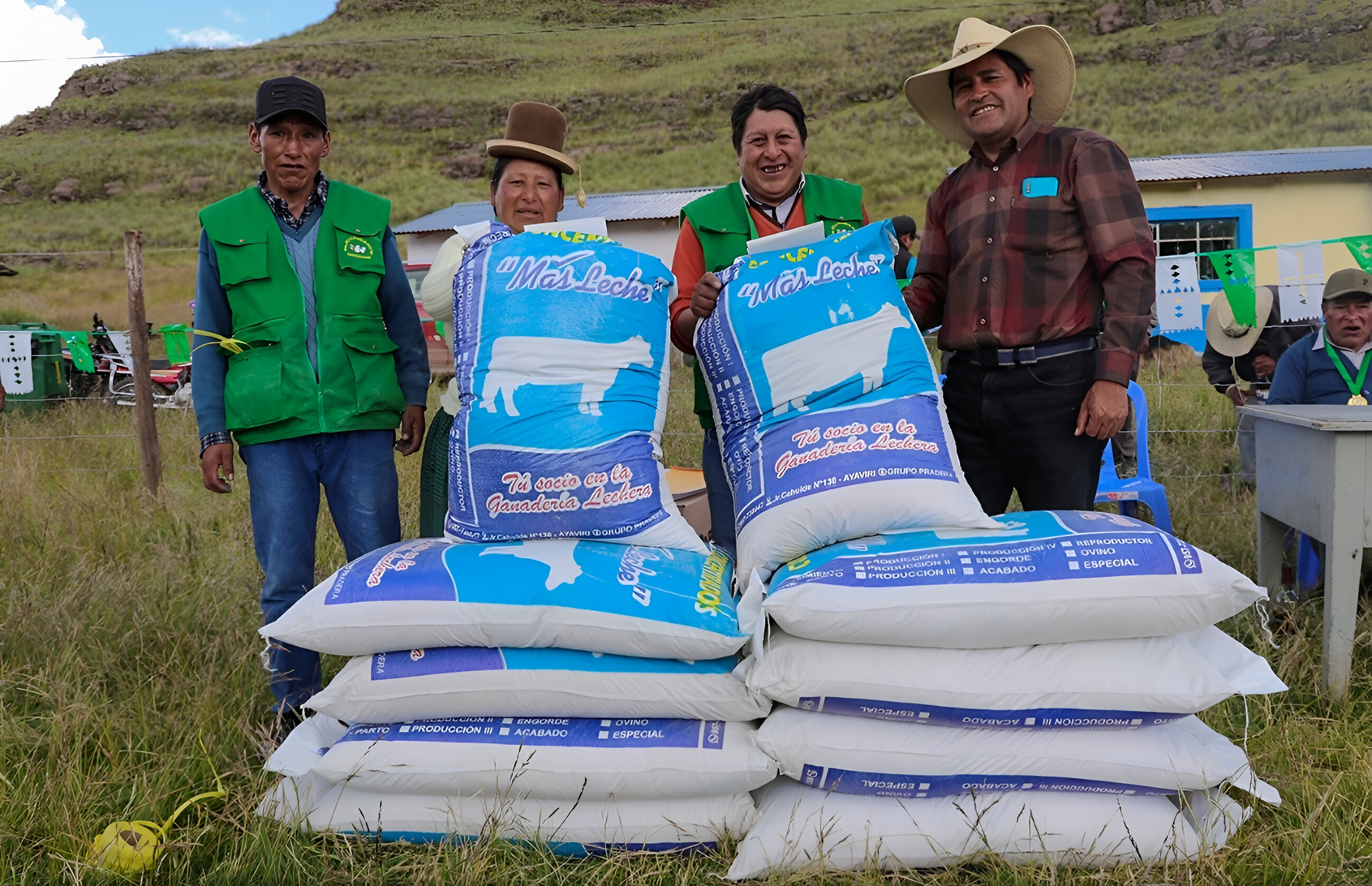 Municipalidad Provincial de Melgar capacitó y realizó entrega de apoyo a productores ganaderos