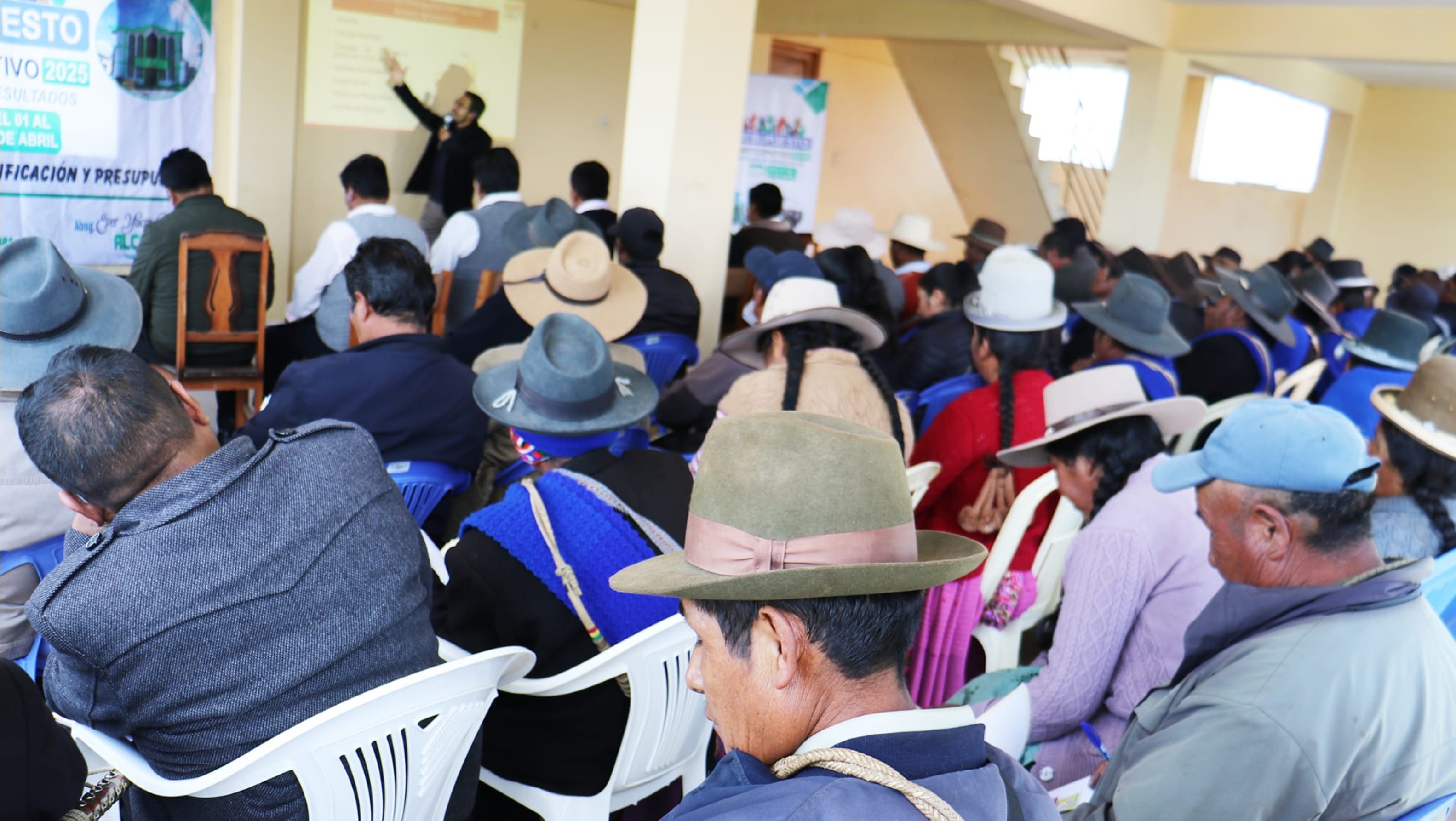 Taller de presupuesto participativo en el centro Poblado de Puquis 