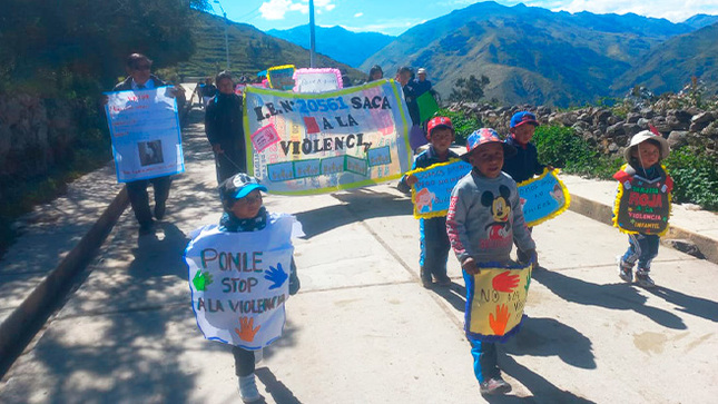 Gran campaña "Sácale tarjeta roja a la violencia"