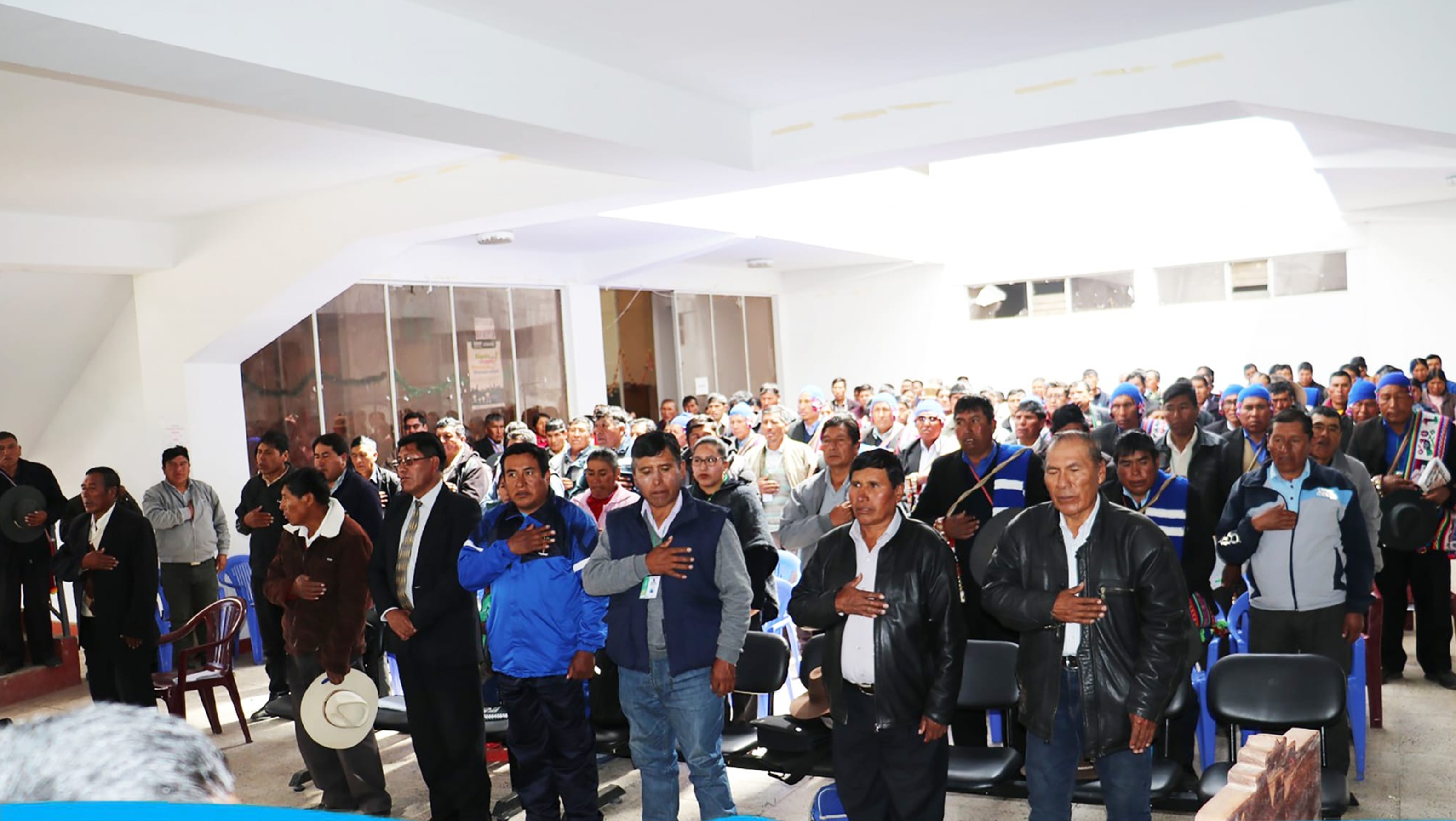 fotografías de taller de presupuesto participativo en el distrito de taraco