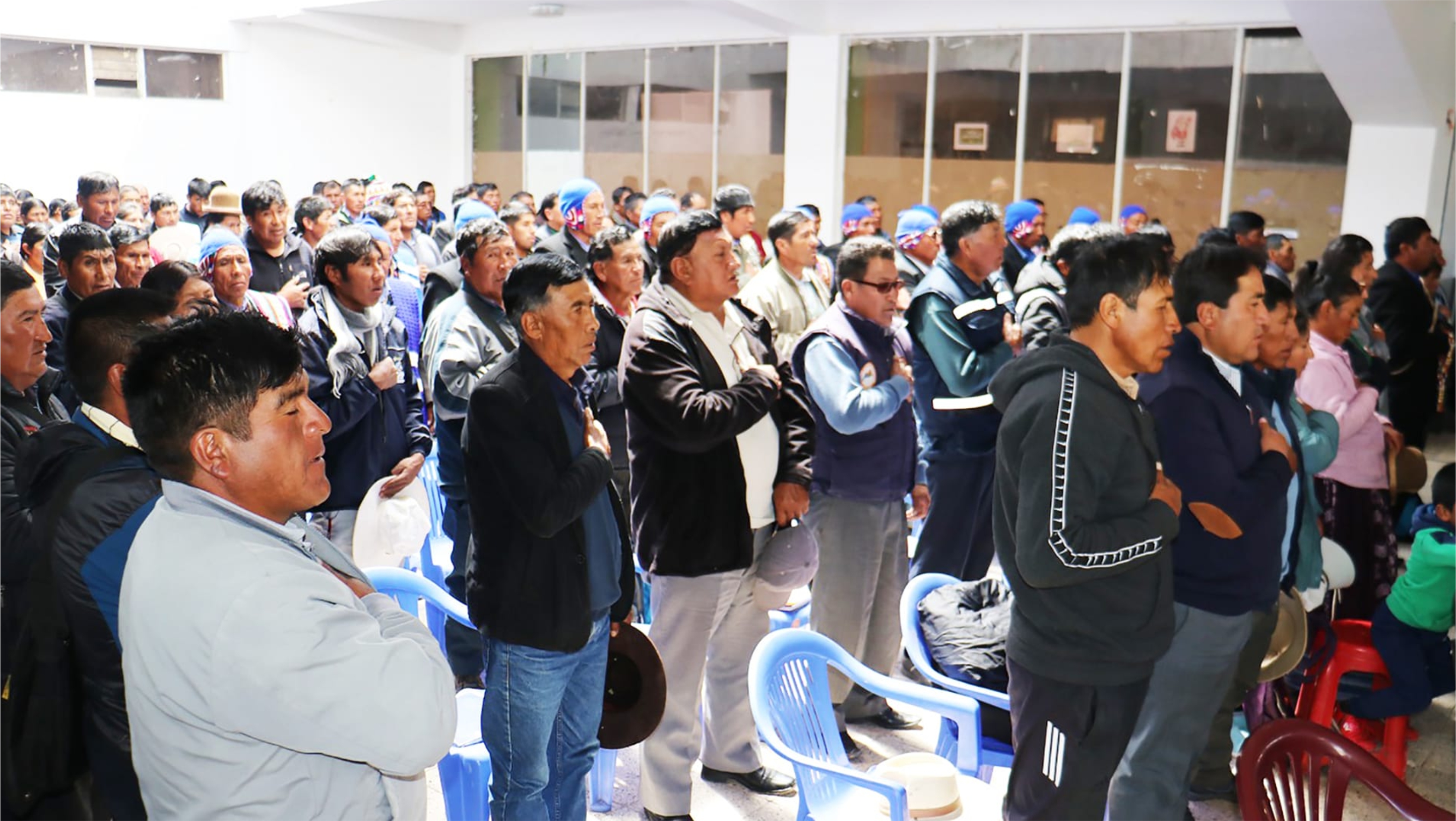 fotografías de taller de presupuesto participativo en el distrito de taraco