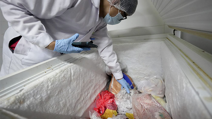 Restaurantes preparaban alimentos en condiciones insalubres.
