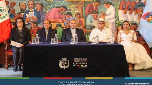 El alcalde provincial Joaquin Ramírez Gamarra, presentó el programa oficial en el marco de la celebración por Corpus Christi que se desarrollará del 27 de mayo al 2 de junio. 
✅👨‍🏫Como parte de las actividades se tiene un conversatorio  (miércoles 29 de mayo), tardes de cine (del 27 al 31 de mayo), elaboración de alfombras (miércoles 29 de mayo), celebración eucarística y procesión Corpus Christi (jueves 30 de mayo), concurso de caballo peruano de paso (31 de mayo al 01 de junio) y el concurso de marinera novel y nacional (1 y 2 de junio). 
🆓Te invitamos a participar de todas nuestras actividades que son totalmente gratuitas. 
Con fe y tradición
